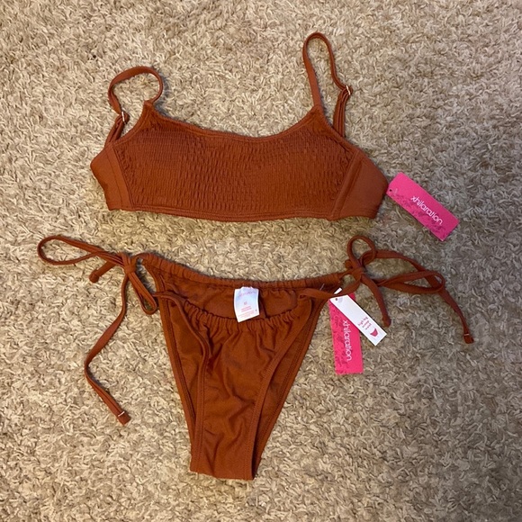 Bikini set - Picture 1 of 6